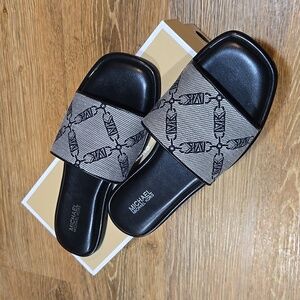 Michael Kors Hayworth Slide